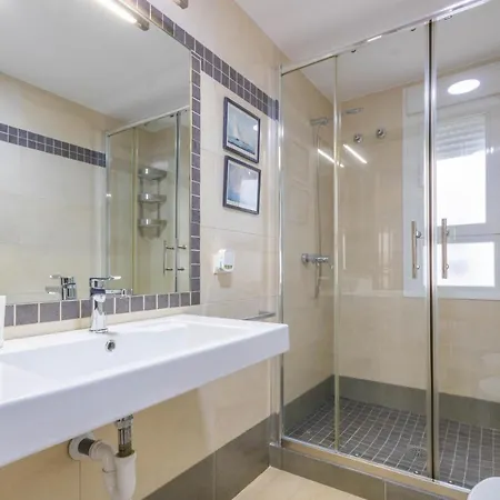 Apartamento Gran Teatro Centro Apartment *