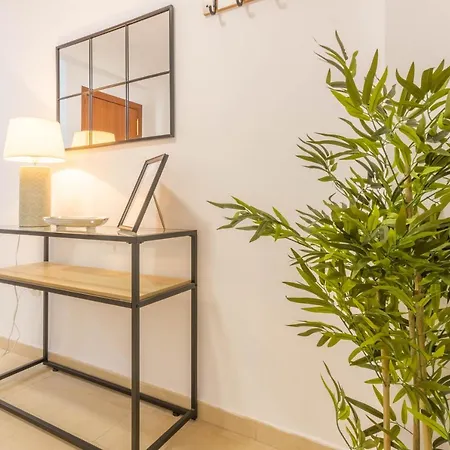 Apartamento Gran Teatro Centro Apartment *